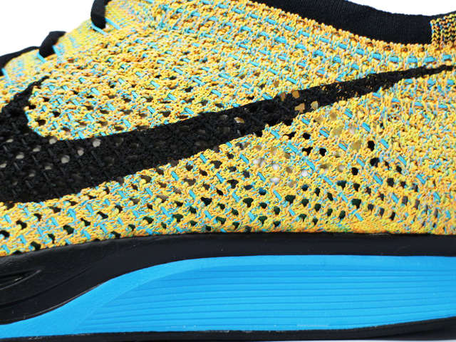 FLYKNIT RACER 526628-800 - 6