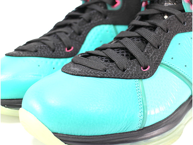 LEBRON 8 417098-401 - 5