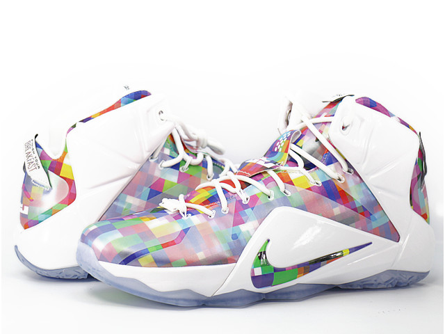 LEBRON 12 EXT 748861-900 - 1
