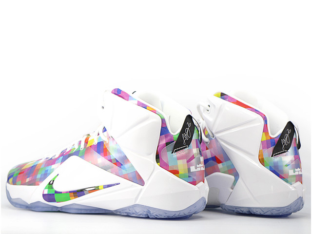 LEBRON 12 EXT 748861-900 - 2