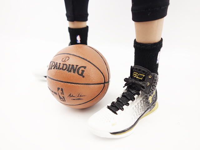ENTERBAY 1/6 REAL MASTERPIECE COLLECTION ENTERBAY STEPHEN CURRY - 2