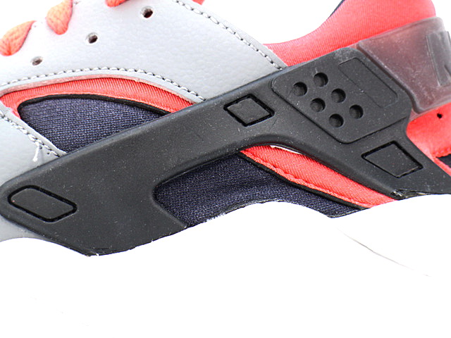 AIR HUARACHE 318429-009 - 5