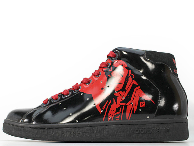 STAN SMITH MID HELLBOY SKIT
