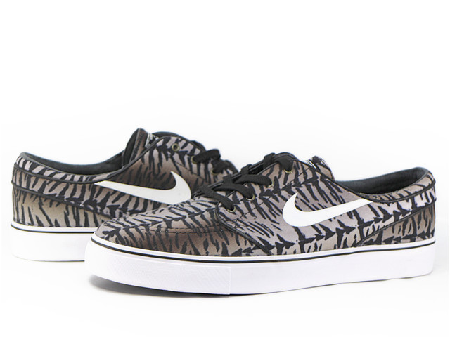 ZOOM STEFAN JANOSKI CNVS 615957-013 - 1