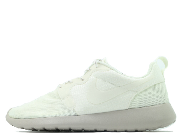 WMNS ROSHERUN HYP