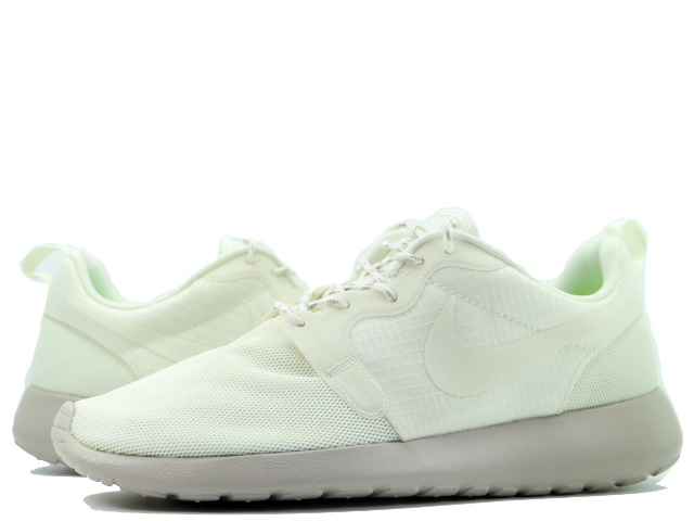 WMNS ROSHERUN HYP 642233-100 - 1