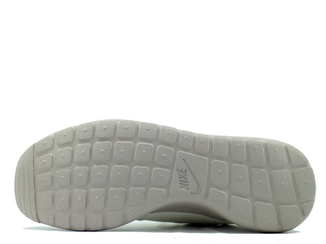 WMNS ROSHERUN HYP 642233-100 - 4