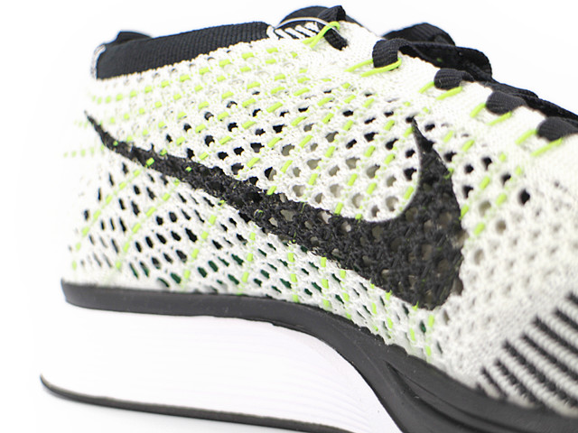 FLYKNIT RACER 526628-011-2015 - 7