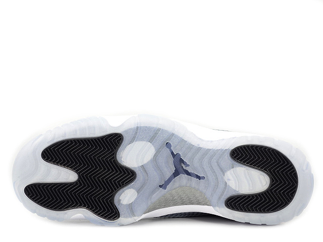 AIR JORDAN FUTURE LOW 718948-004 - 4