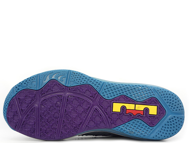 AIR MAX LEBRON 10 LOW 579765-002 - 4