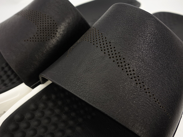 WMNS BENASSI SLIDE LUX 818738-001 - 5