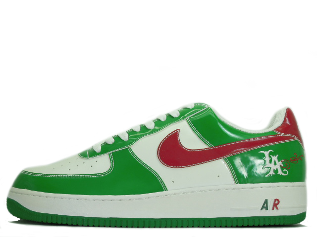 NIKE AIR FORCE 1 07 スニーカー  0811