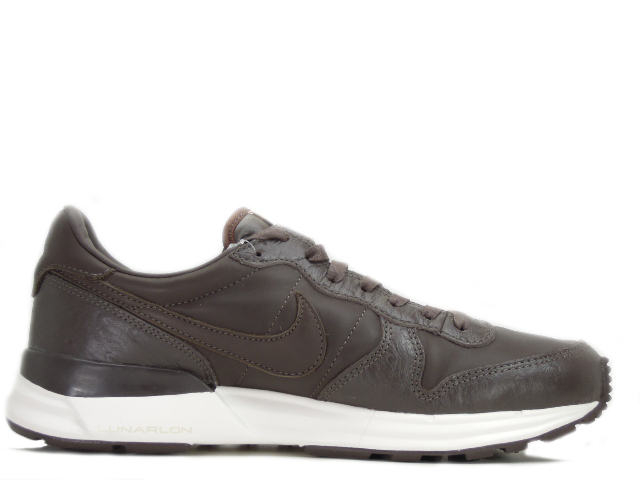 LUNAR INTERNATIONALIST SP SOPH 718764-200 - 1