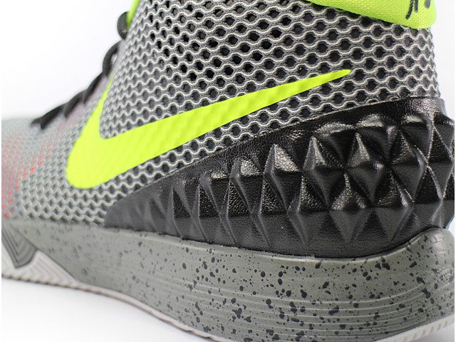 KYRIE 1 705277-270 - 6