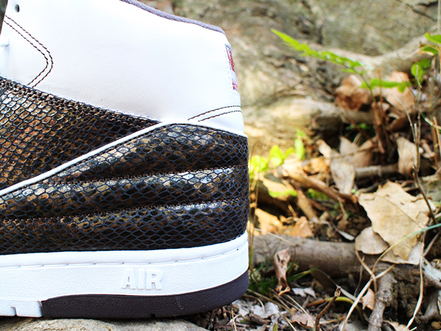 NIKE AIR PYTHON LUX SP”BAROQUE BROWN”01