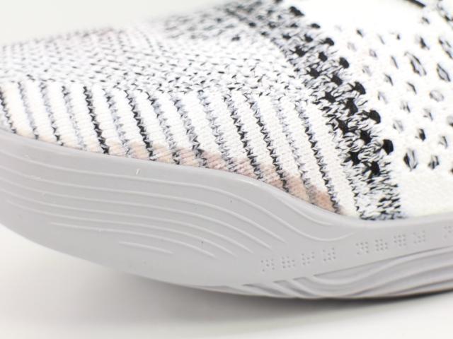 KOBE 9 ELITE LOW 639045-101 - 7