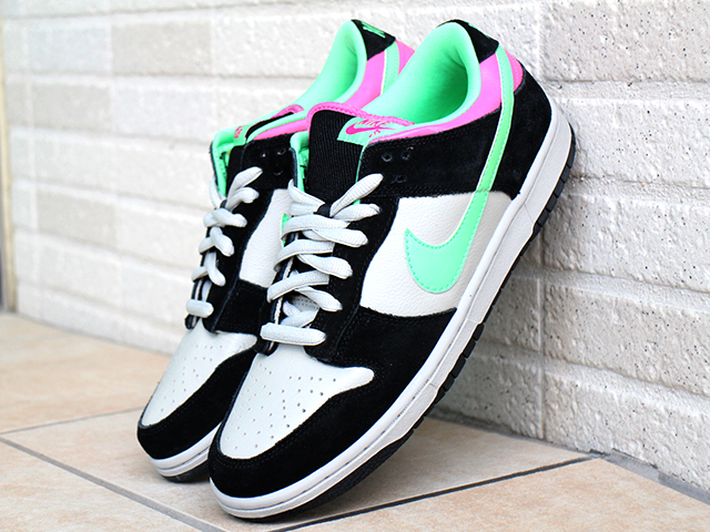 NIKE DUNK LOW PRO SB01