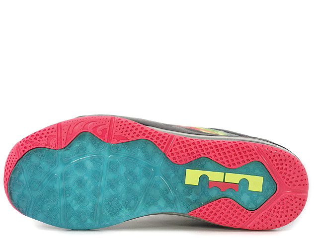 MAX LEBRON 11 LOW 695224-970 - 4