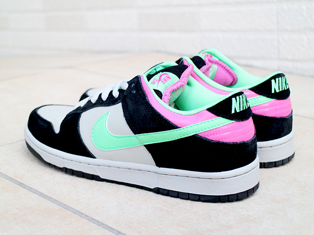 NIKE DUNK LOW PRO SB01