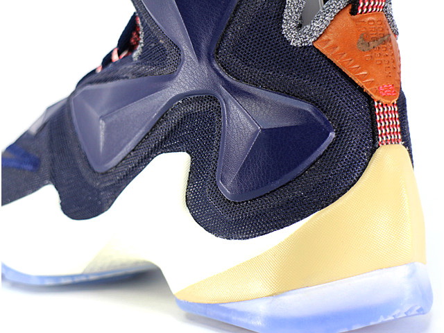 LEBRON 13 LMTD 823300-941 - 4