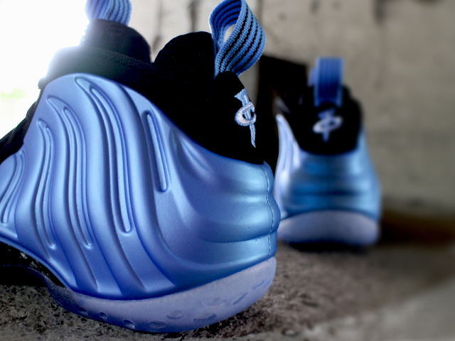 AIR FOAMPOSITE ONE “UNIVERSITY BLUE”01