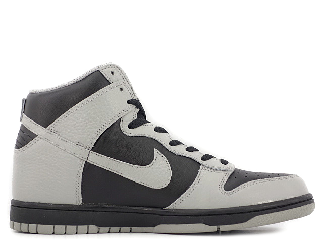 はるき NIKE DUNK LOW SE METALLIC SILVER/METALLIC SILVER-SAIL
