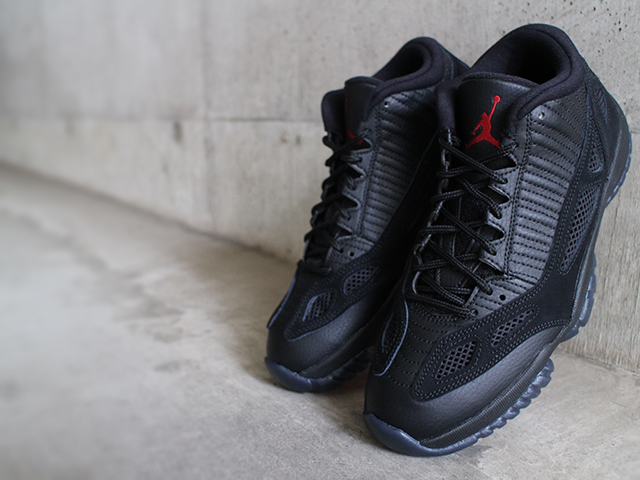 NIKE AIR JORDAN 11 RETRO LOW “REFEREE 2015”01