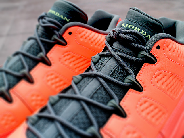 NIKE AIR JORDAN 9 RETRO LOW “BRIGHT MANGO/HASTA-GHOST GREEN”01