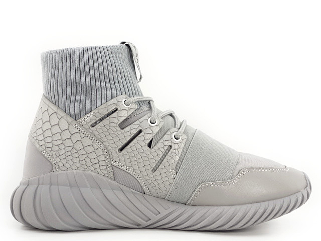 TUBULAR DOOM S74791 - 3