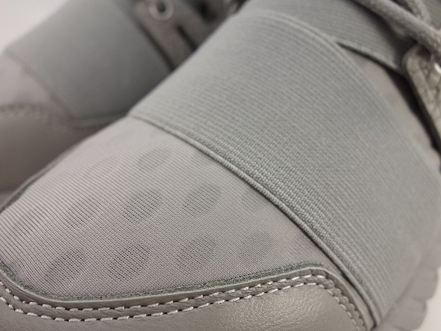 TUBULAR DOOM S74791 - 5