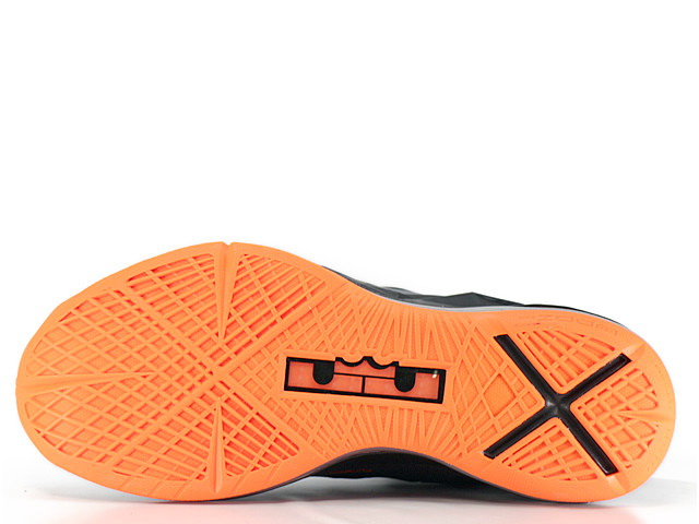 LEBRON 10 541100-002 - 4