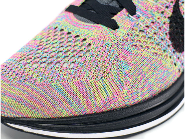 FLYKNIT RACER 526628-004 - 5