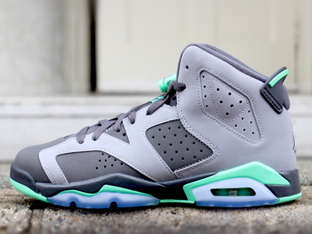 NIKE AIR JORDAN 6 RETRO GG01