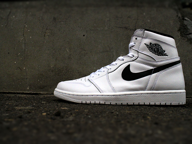 NIKE AIR JORDAN 1 RETRO HIGH OG01
