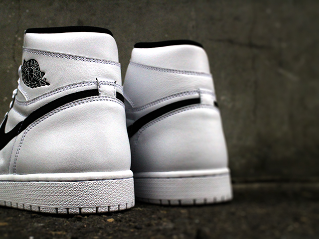 NIKE AIR JORDAN 1 RETRO HIGH OG01