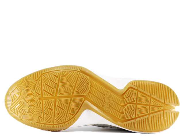 D LILLARD 2 F37123 - 4