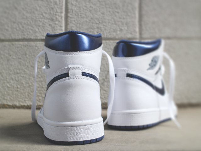 NIKE AIR JORDAN 1 RETRO HIGH OG01