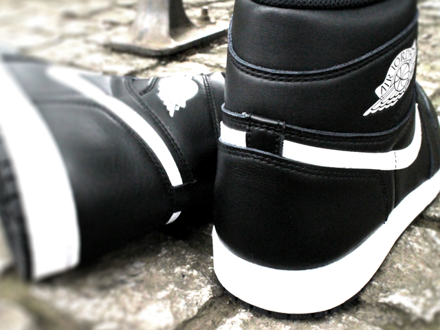 NIKE AIR JORDAN 1 RETRO HIGH OG “YIN YANG PACK-BLACK”01