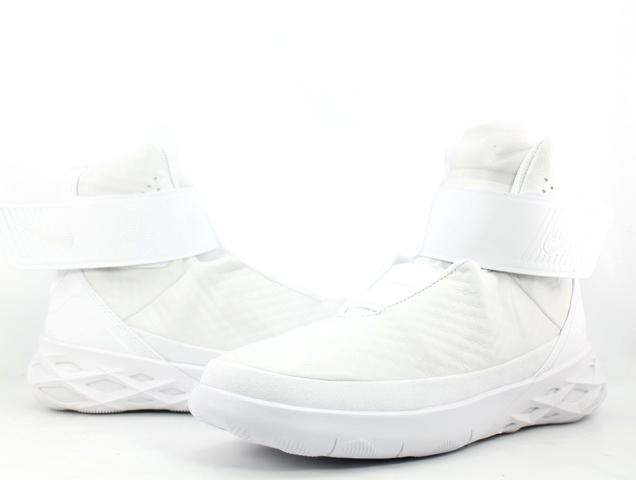SWOOSH HNTR 832820-101 - 1