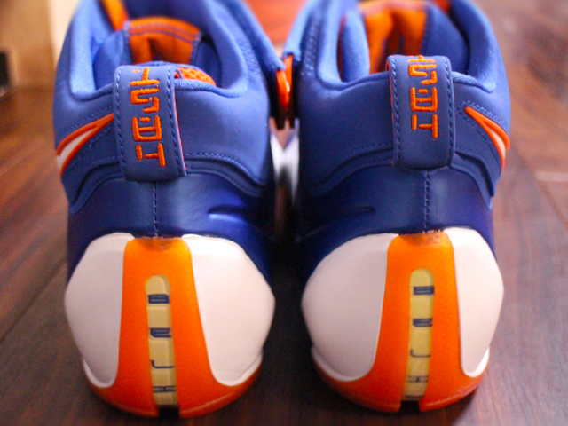 NIKE ZOOM LEBRON 401