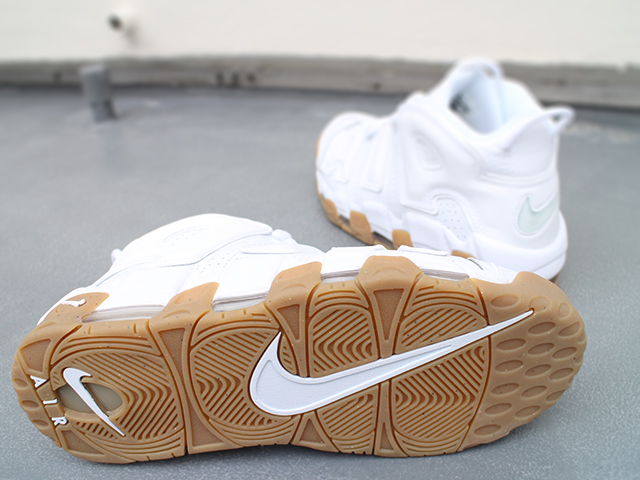NIKE AIR MORE UPTEMPO01