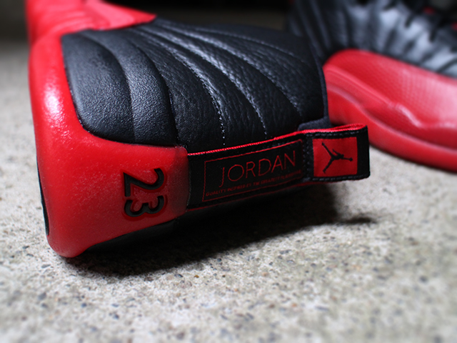NIKE AIR JORDAN 12 RETRO01