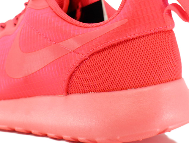 WMNS ROSHERUN HYP 642233-600 - 5