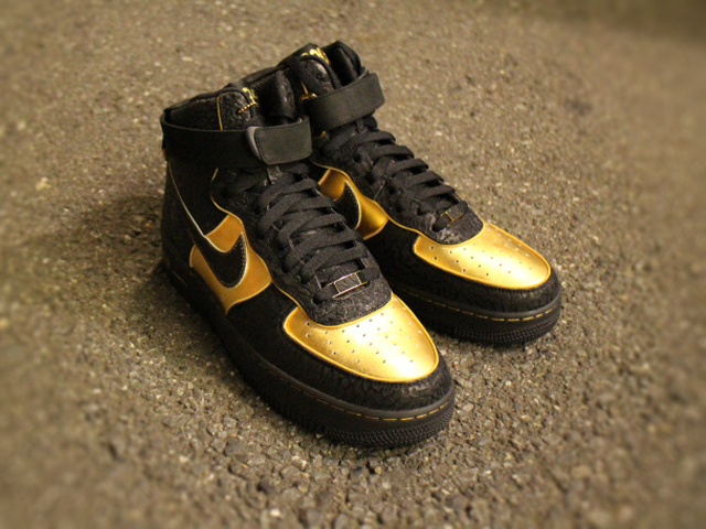 NIKE AIR FORCE 1 HIGH SUPREME01