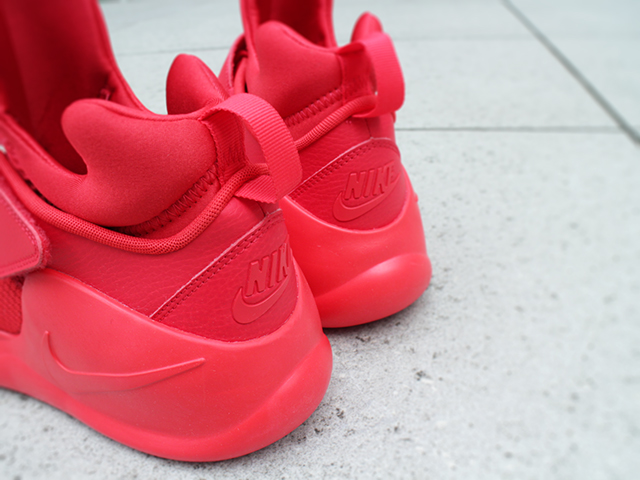 NIKE KWAZI01