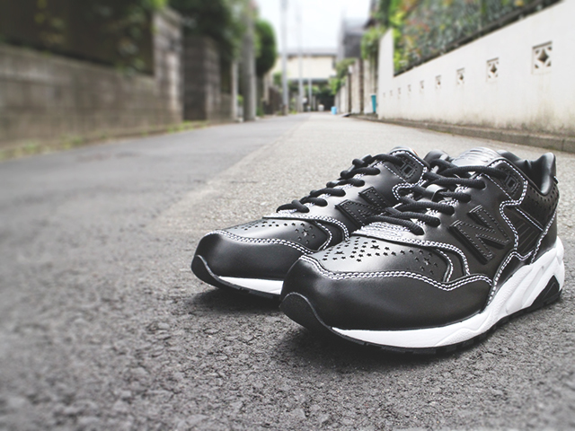 NEW BALANCE MRT580 WM01