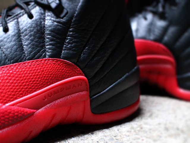 NIKE AIR JORDAN 12 RETRO01