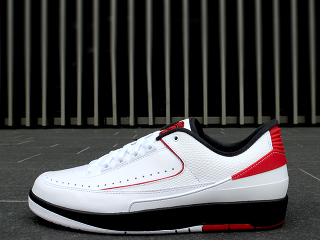AIR JORDAN 2 RETRO LOW “WHITE/VARSITY RED-BLACK”01