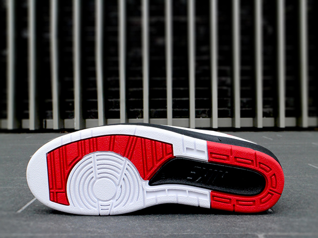 AIR JORDAN 2 RETRO LOW “WHITE/VARSITY RED-BLACK”01