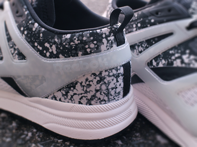 REEBOK VENTILATOR ADAPT GRAPHIC “WHITE/BLACK”01